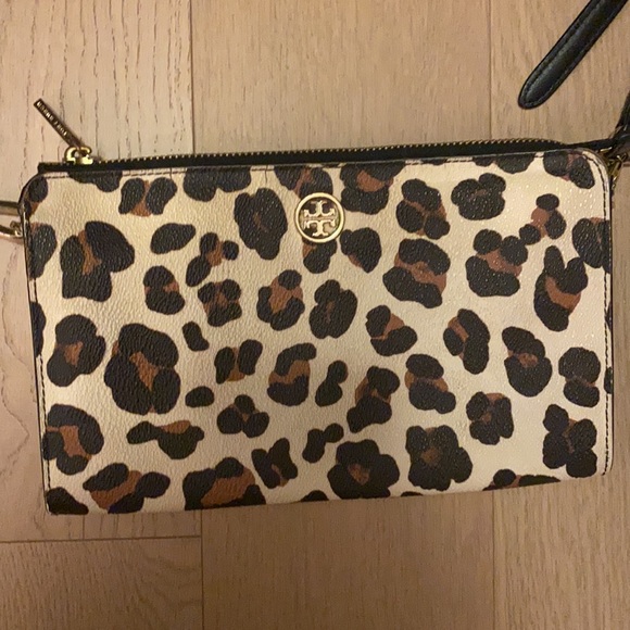 Tory Burch Leopard Crossbody Bag - Picture 2 of 10